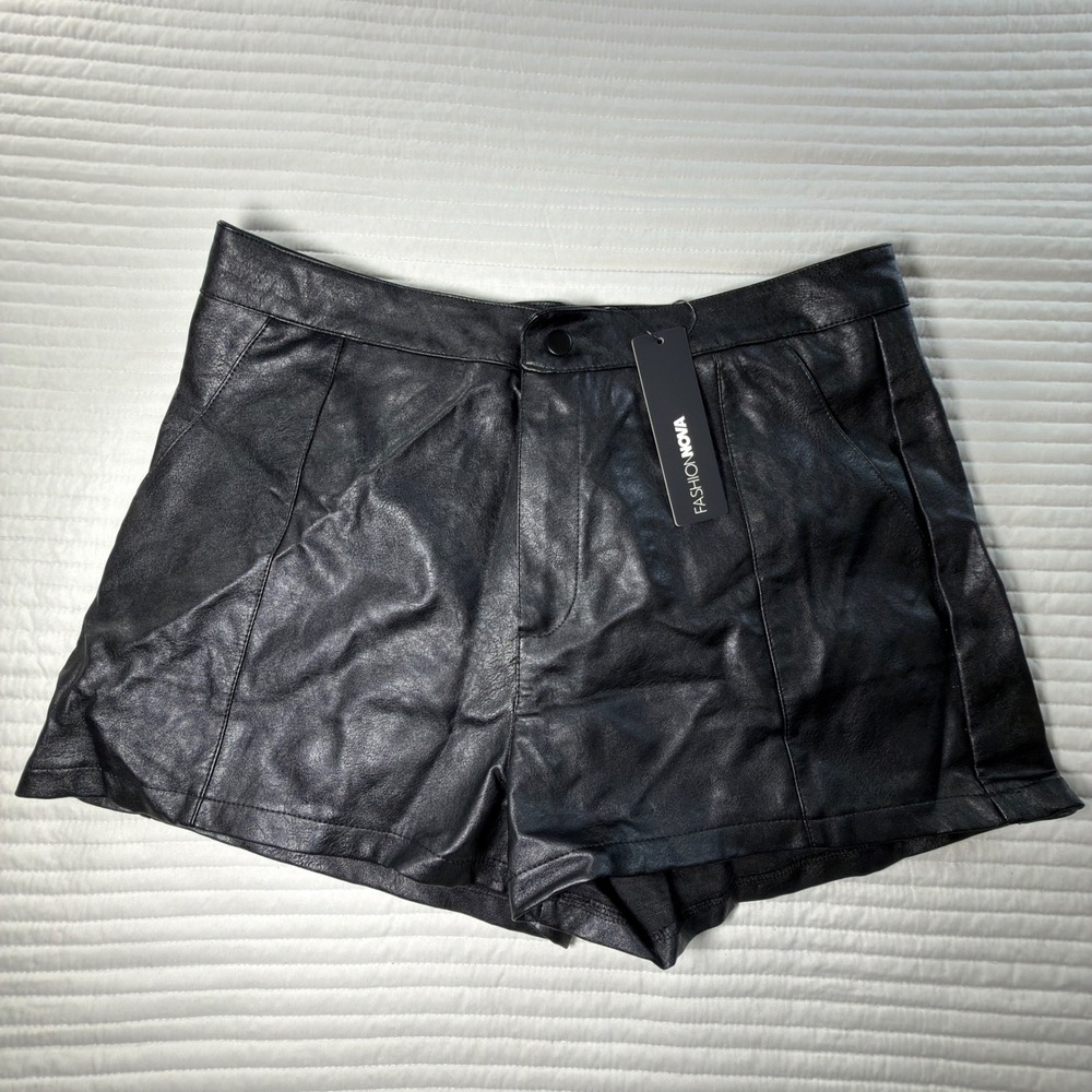 Fashion Nova Faux Leather Shorts Women Large Black NWT High Waisted Edgy Chic